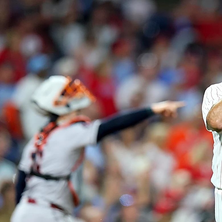 What a stupid game: Astros 6, Phillies 5
