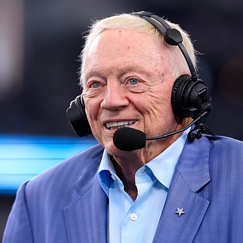 Cowboys news: Jerry Jones talks about potentially trading for defense