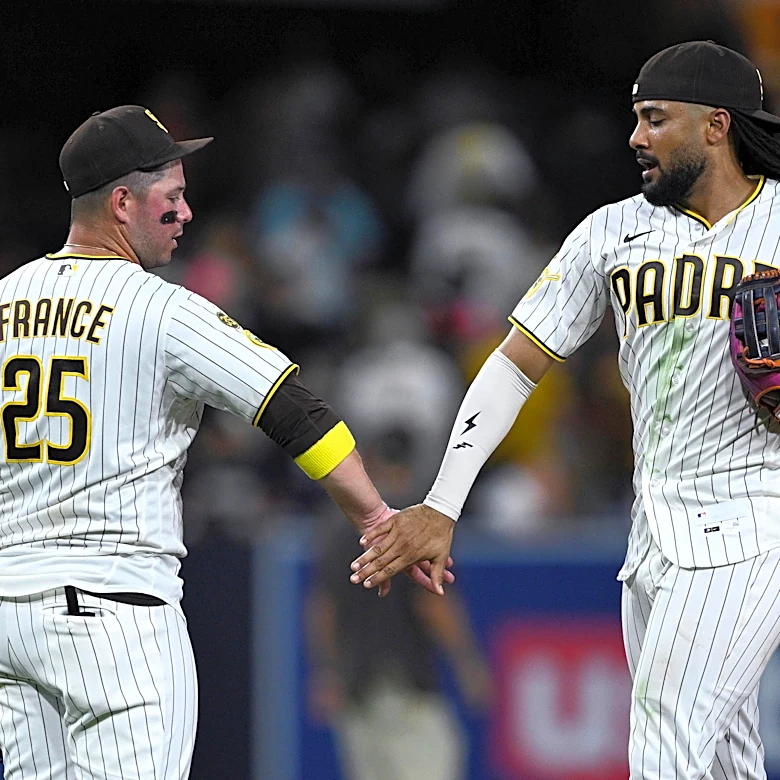 San Diego aims to sweep Nats in series finale