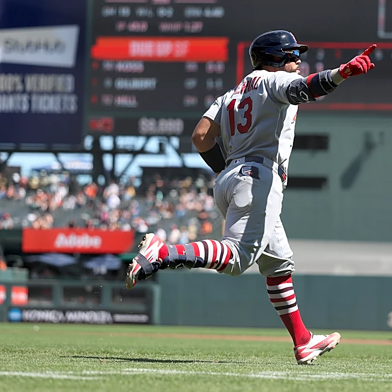 A defenseless Cardinal bullpen gives away big lead for 7-6 loss