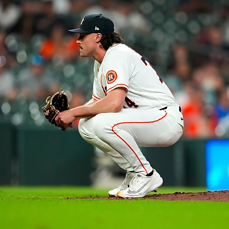 Bullpen Fails as Phillies Slam Astros 11-7