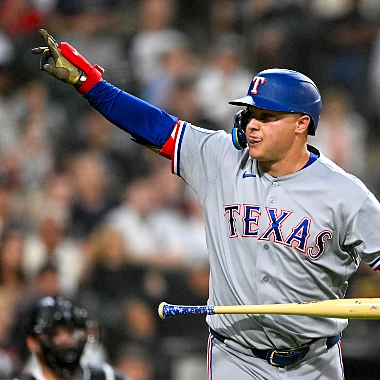 Lone Star Ball Reacts Survey: Pending Free Agents