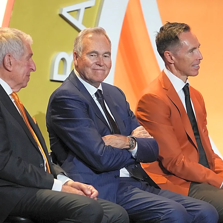 Mike D’Antoni says Steve Nash was the reason he took the Lakers job