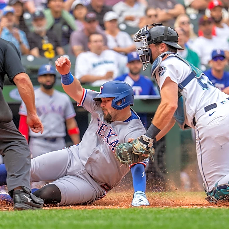 72-75 – deGrom delivers before M’s deliver killing blow