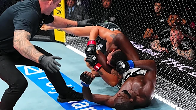 Highlights! Tommy Gantt suffocates Drakkar Klose with late reverse triangle choke | Noche UFC 4