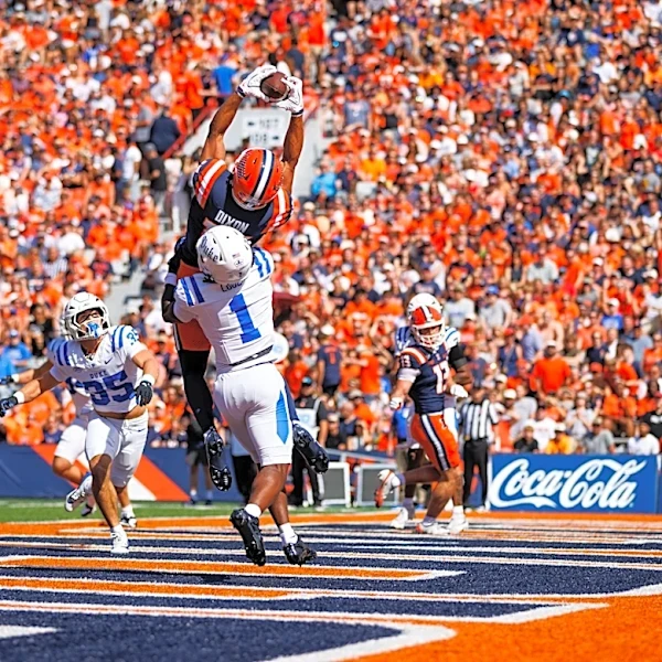 Houser hits Dixon for second touchdown VS. Duke