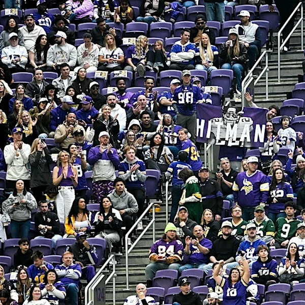 Green Bay Packers at Minnesota Vikings: Game Time, Channel, Radio, Streaming and More