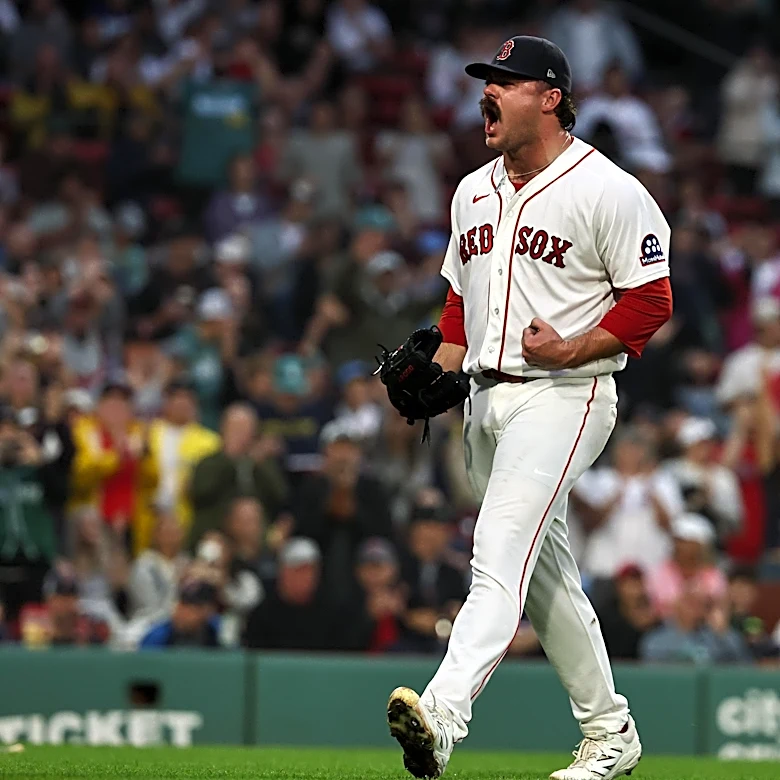 Immaculate Tolle and the Sox roll the Royals 4-1
