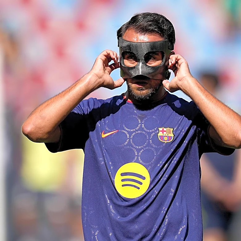 ‘Mistakes we can avoid’ – Eric Garcia tells Barcelona to learn lessons from late scare in Levante win