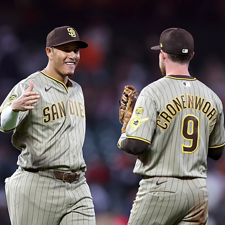 Good Morning San Diego: Padres piece together back end of bullpen, complete sweep of Giants