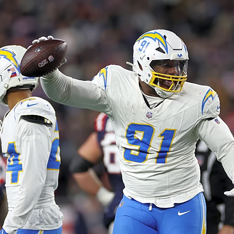 Falcons may lose DL Da’Shawn Hand for the season