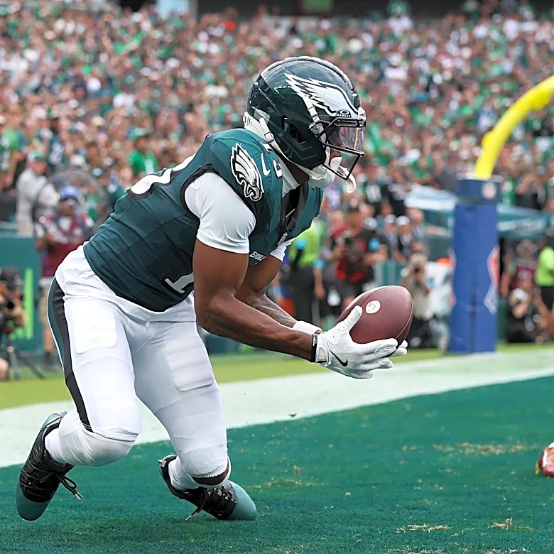 Eagles-Commander snap counts: Dontayvion Wicks flashes as WR2