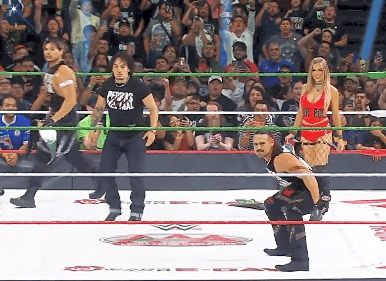 WWE gave new Perros del Mal a key piece of the group’s past at Triplemania
