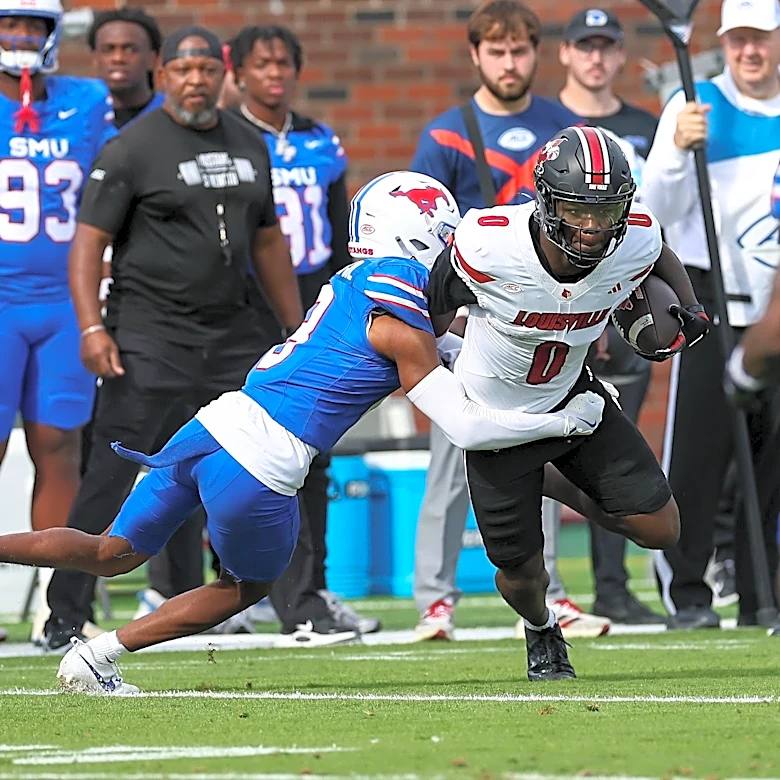 Louisville opens as a 2.5-point favorite over SMU