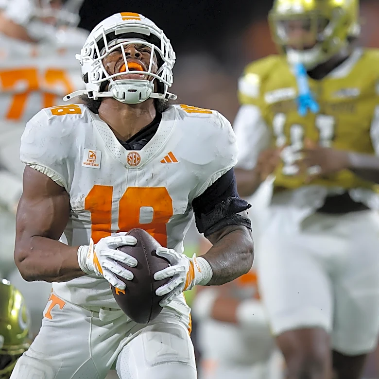 Network set for Texas at Tennessee