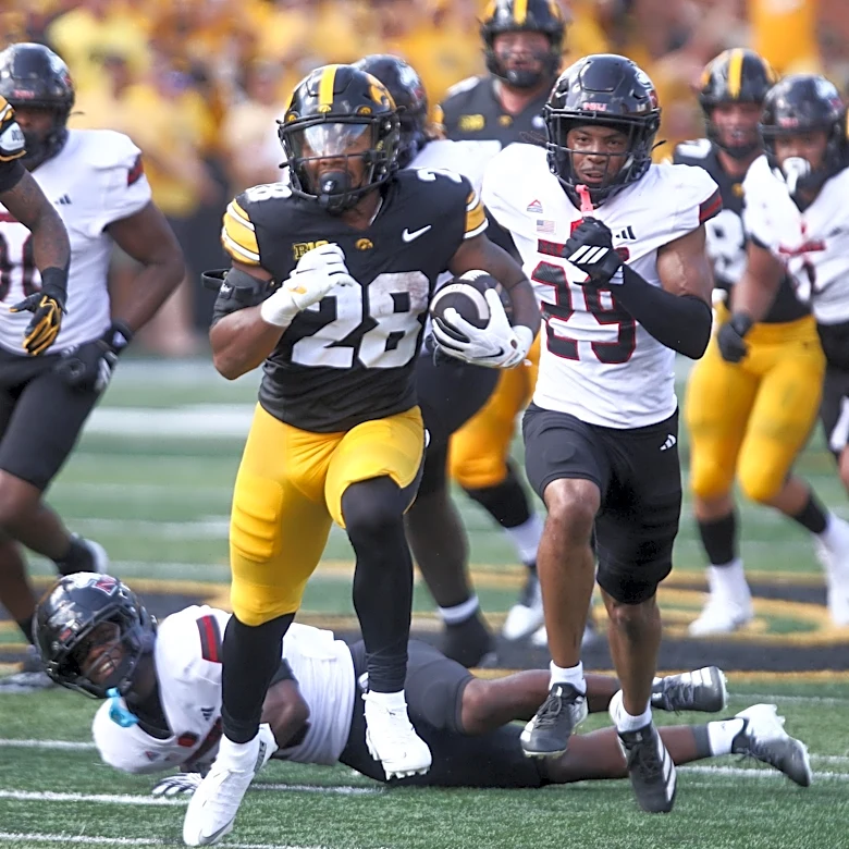 Iowa Football Depth Chart: Kamari Moulton Remains as Starting Running Back Week 3 vs UNI