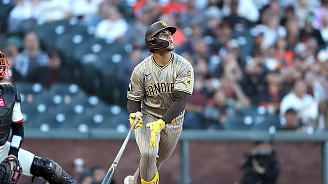 Padres hold on for narrow sweep over Giants