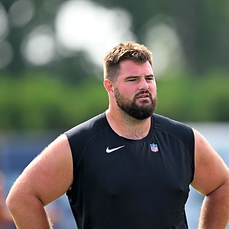 Landon Dickerson headed to IR, admits he ‘was a complete liability’ in Week 1