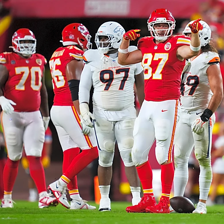 Chiefs News: Travis Kelce moves into 2nd place for all-time TEs list