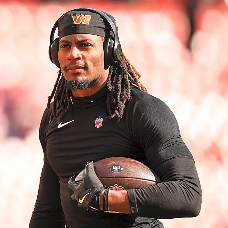 Viral Tyler Owens play in Commanders loss to Eagles reaching new heights