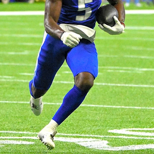 Chargers signing WR Gary Jennings to active roster