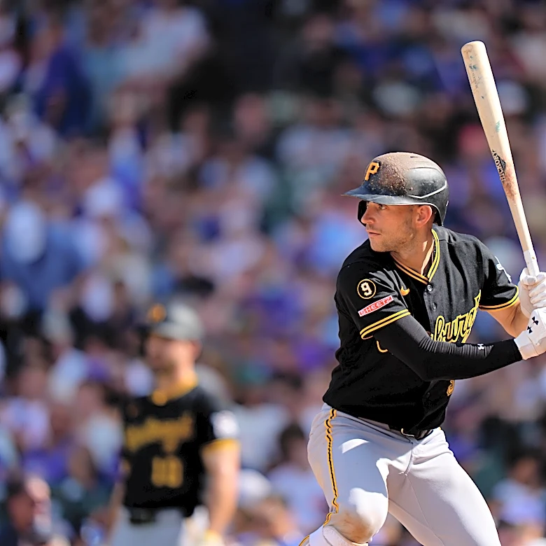 Brandon Lowe named Pirates Roberto Clemente Award nominee