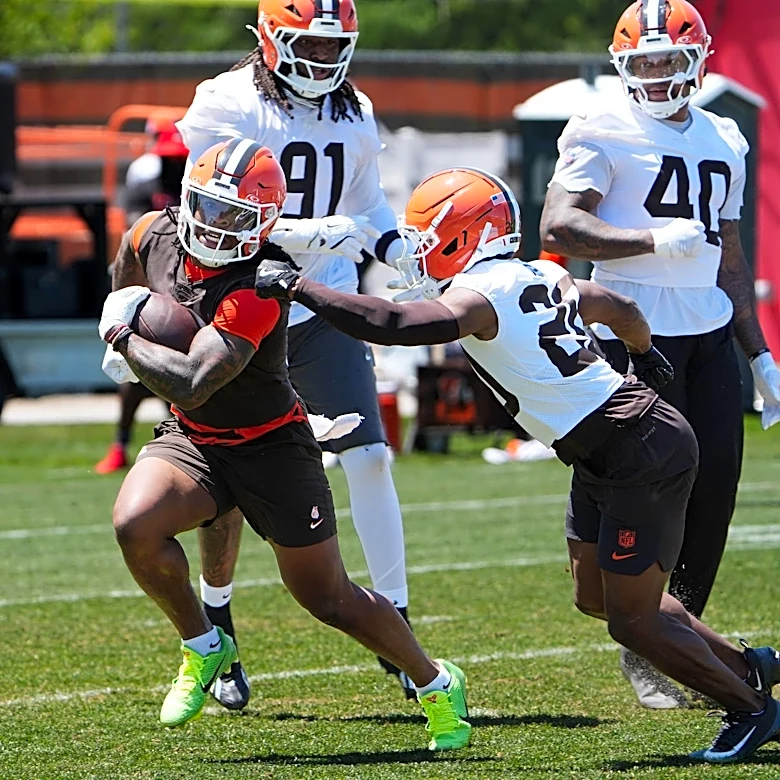 Browns roster: 8 moves made on Tuesday, including Dylan Sampson to IR