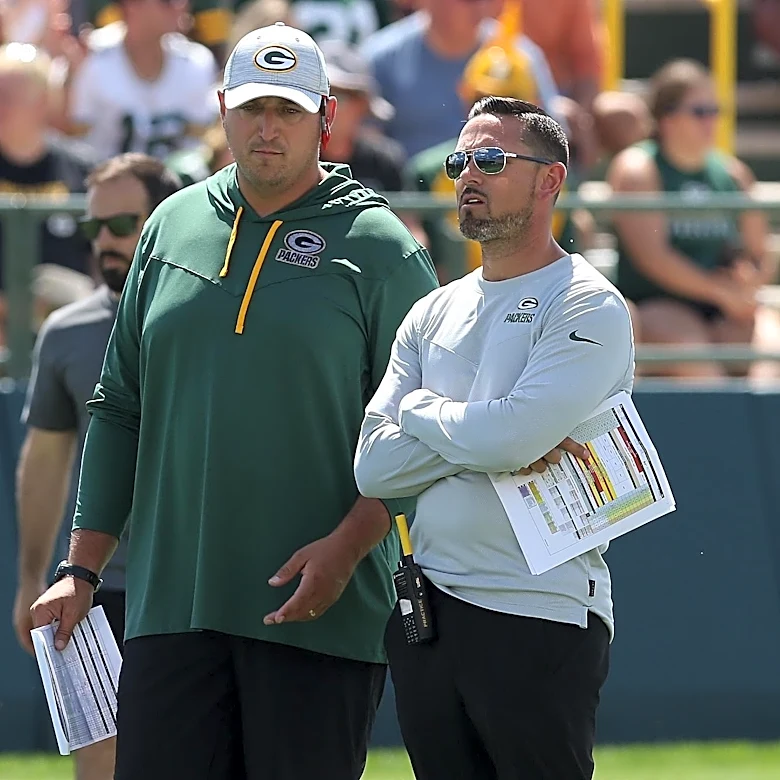 Adam Stenavich explains the Packers’ offensive line woes