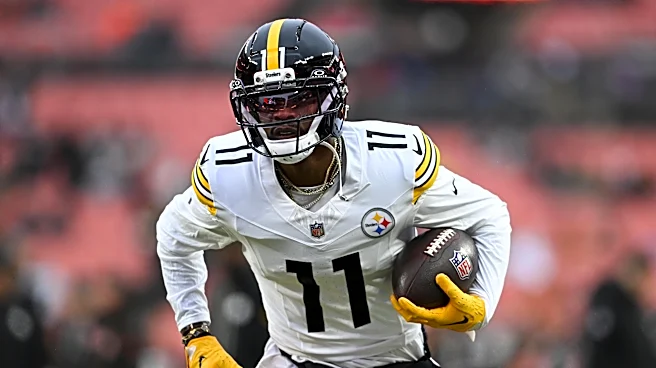 Former Steelers WR signs with Chargers