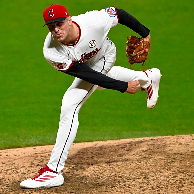 Guardians News: Vogt manages like he needs W; Smith and Rocchio deliver
