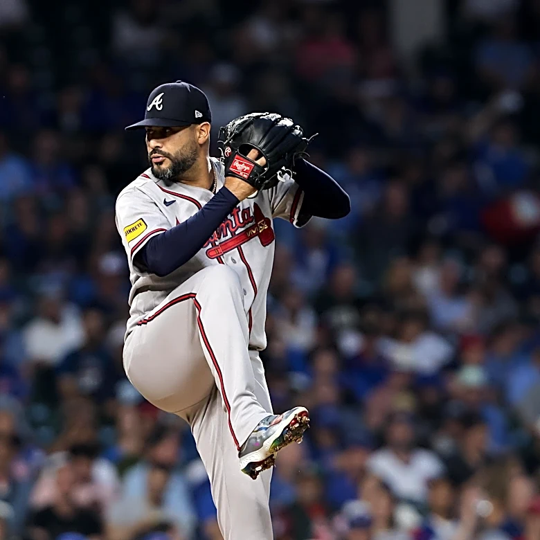 Braves News: Martín Pérez earns 100th win, magic number 5, and more