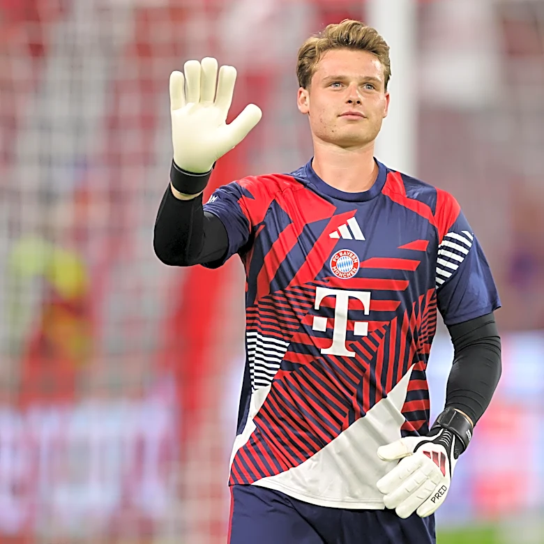 Bayern Munich’s Jonas Urbig earns call-up to the German national football team