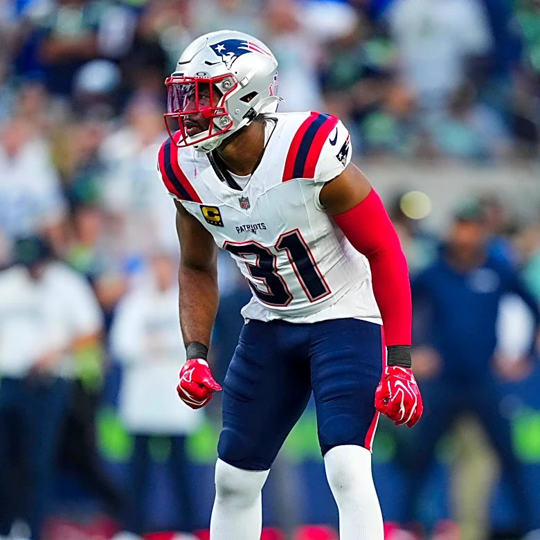 Patriots News: Pats need more pass catchers… on defense