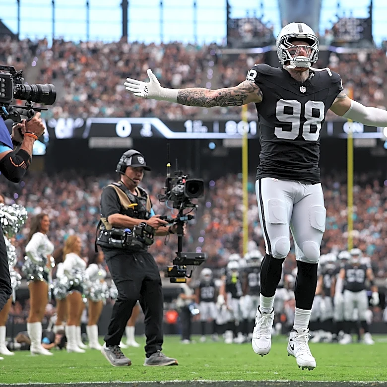 Raiders news: This just in: Maxx Crosby is awesome
