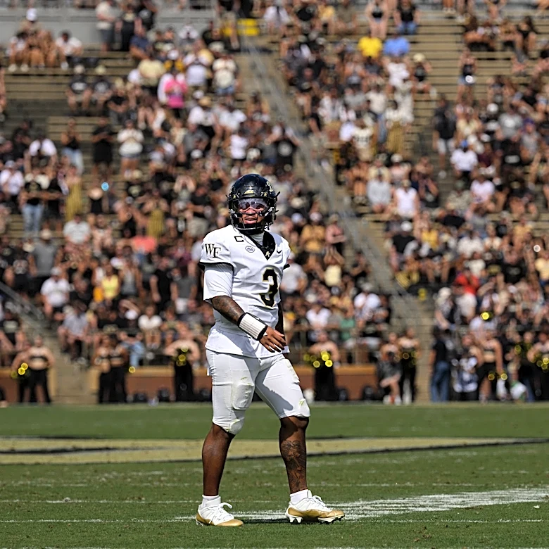 Former UNC QB Gio Lopez off to hot start for Wake Forest
