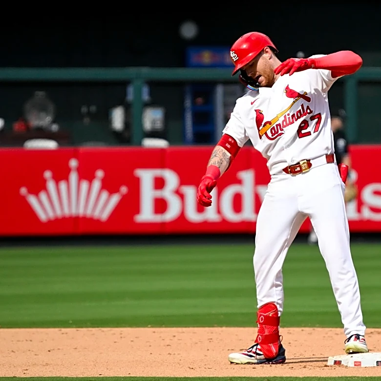 Cardinals close out Giants series