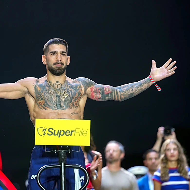 Ilia Topuria ‘back’ after clearing medical tests, blames Justin Gaethje’s ‘weird’ gloves for UFC White House loss
