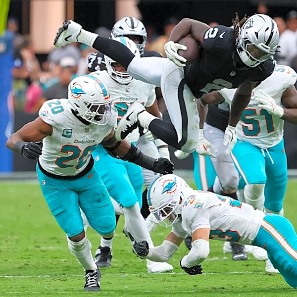 Las Vegas Raiders playmakers introduced themselves in win