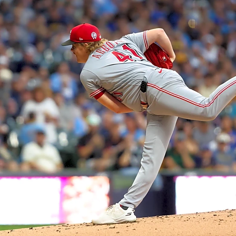 Cincinnati Reds vs. Los Angeles Dodgers – Andrew Abbott vs. Blake Snell