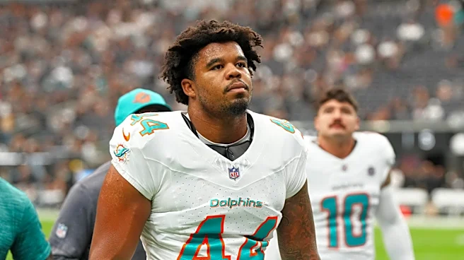 Dolphins’ Chop Robinson in concussion protocol; Malik Willis dealing with toe injury