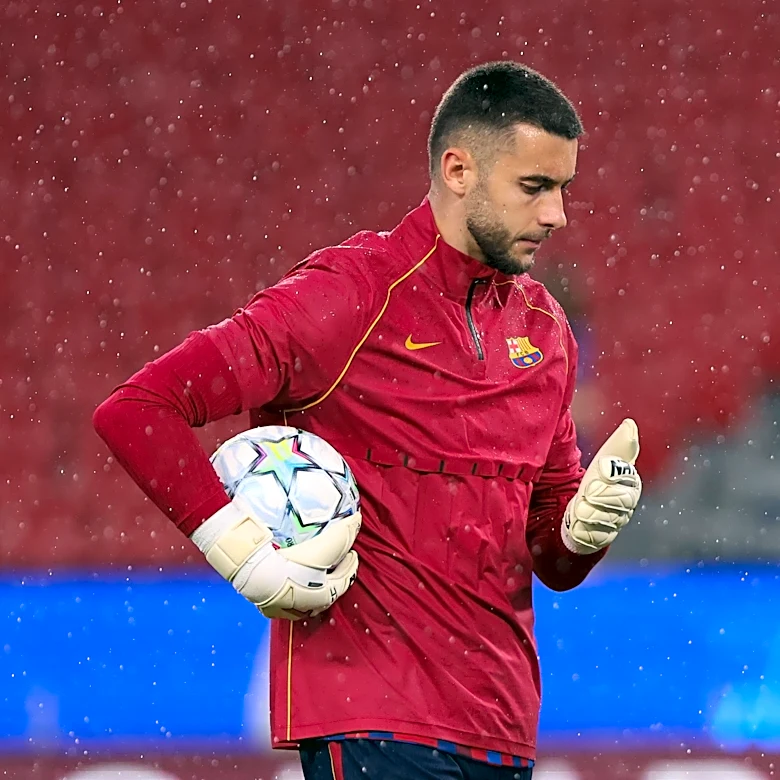 Barcelona goalkeeper Joan Garcia set to miss Sevilla clash with knee injury