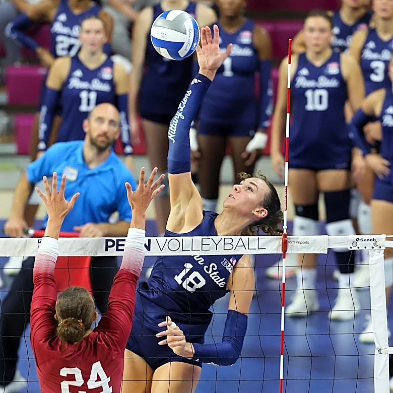 Fall Sports Update: Volleyball Sweeps Stanford