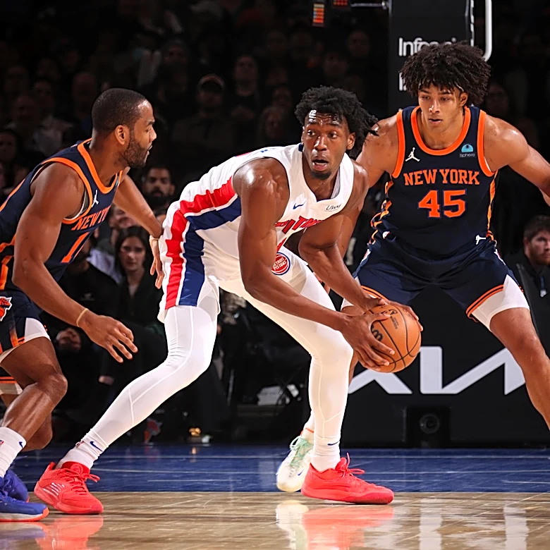 James Wiseman returns to America with world champs