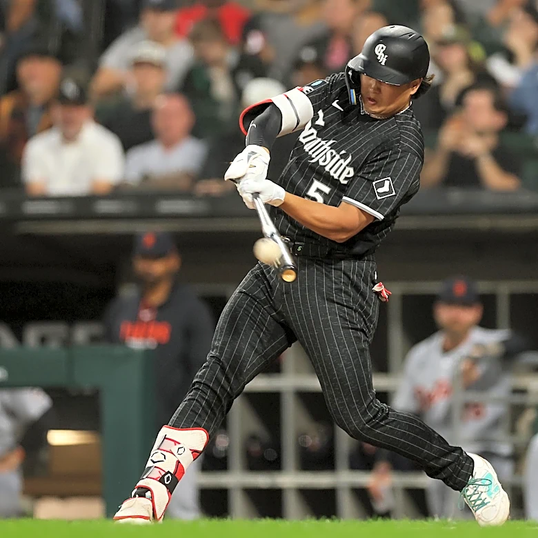Murakami’s blast, clutch pitching push White Sox past Tigers
