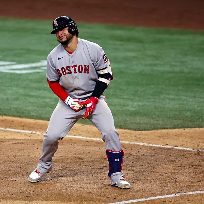 Red Sox News & Links: X-rays negative on Willson Contreras hand injury