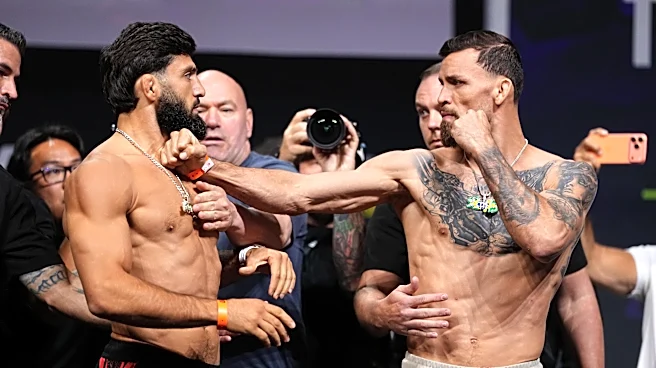 Video! Dana White breaks up near-scuffle during Tsarukyan vs. Ruffy faceoff| UFC 331