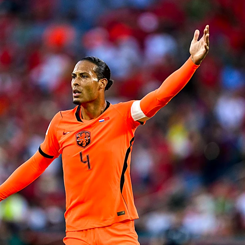 Dutch Drama: Ruud Gullit Concocts Van Dijk Debate