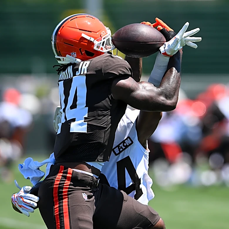 Browns-Buccaneers fantasy and prop bets: Bet on Harold Fannin to do this