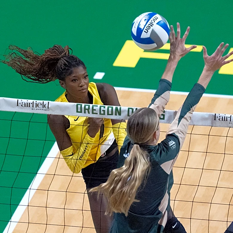 Oregon Ducks Volleyball Sweeps Portland State
