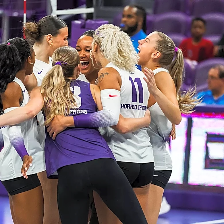 Volleyball: No. 13 TCU rolls over UTEP, clinches 5th straight victory